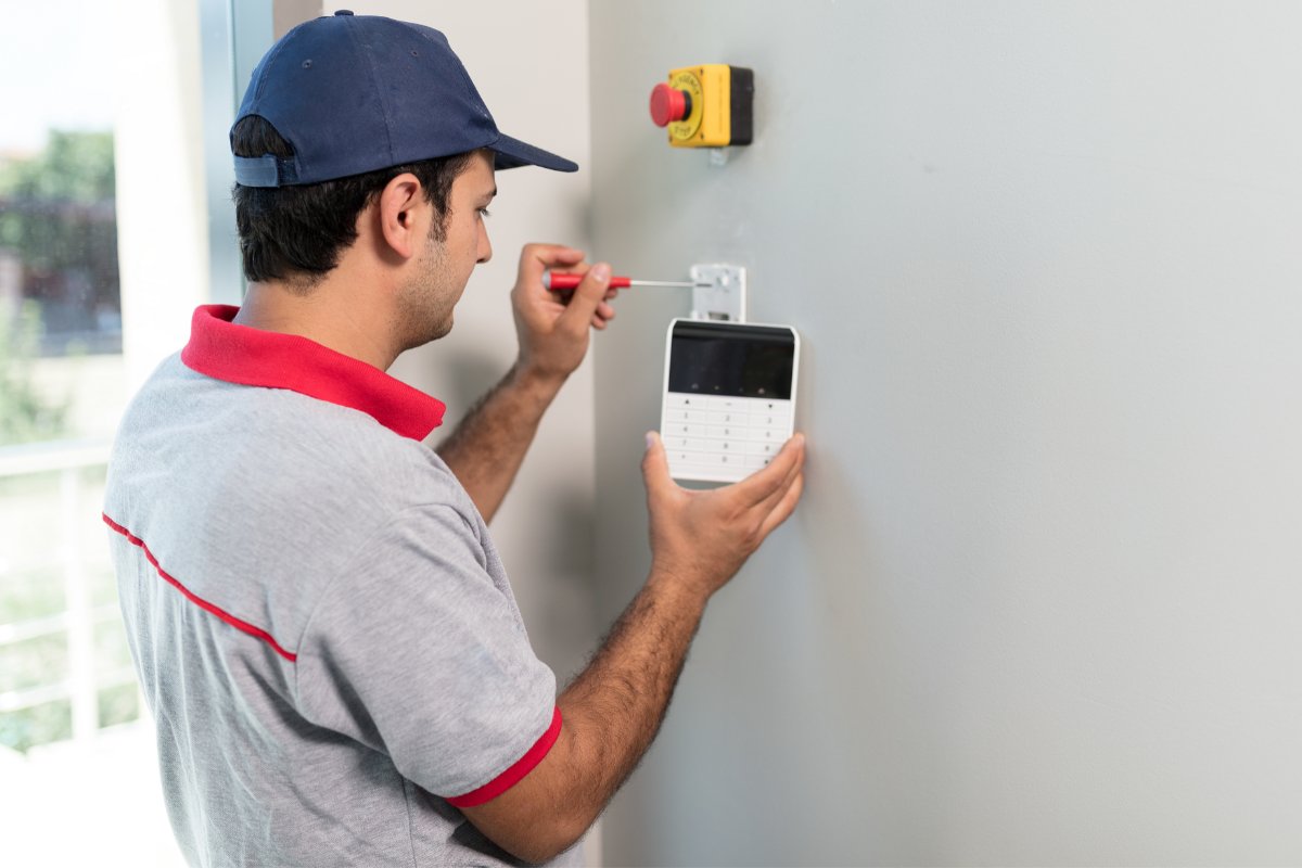 Comprendre les coûts associés à l'installation d'un système d'alarme domestique