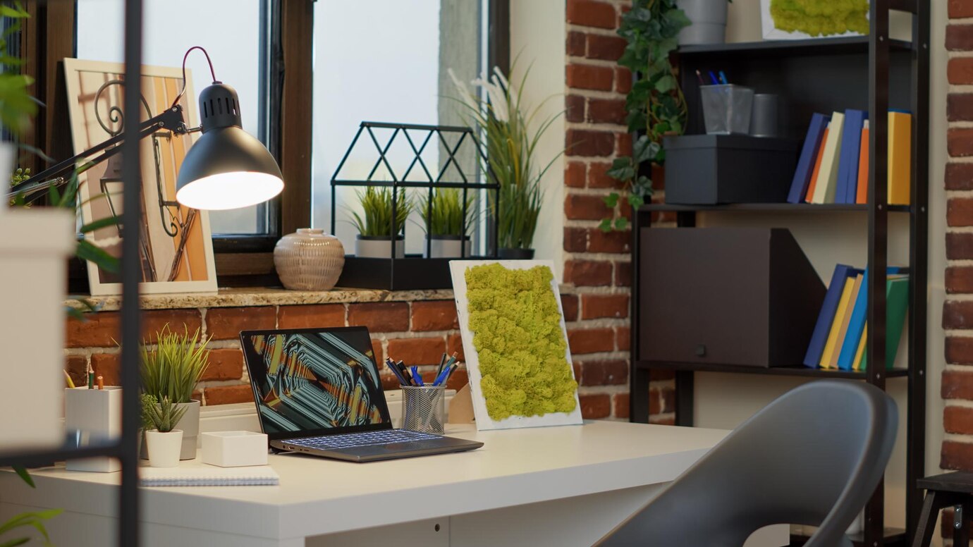 10 idées de décoration pour une mezzanine transformée en bureau